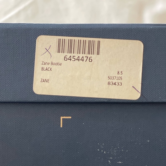 Women’s leather ankle boots Make an OFFER - Picture 4 of 4